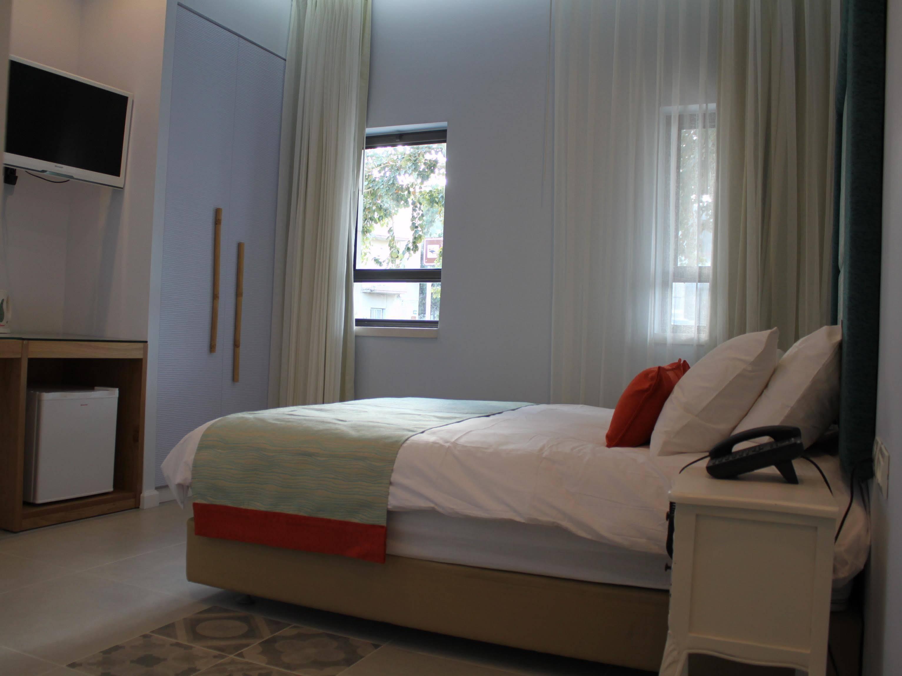 Bat Galim Boutique Hotel Haifa Exterior foto